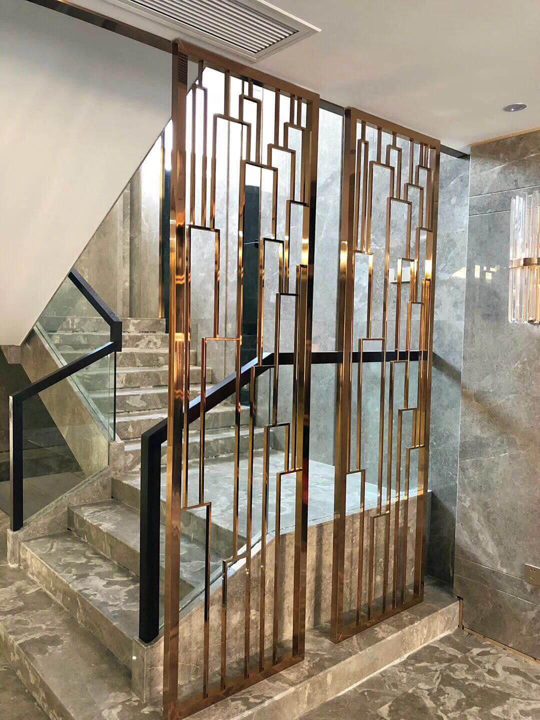 Stainless steel screen partition