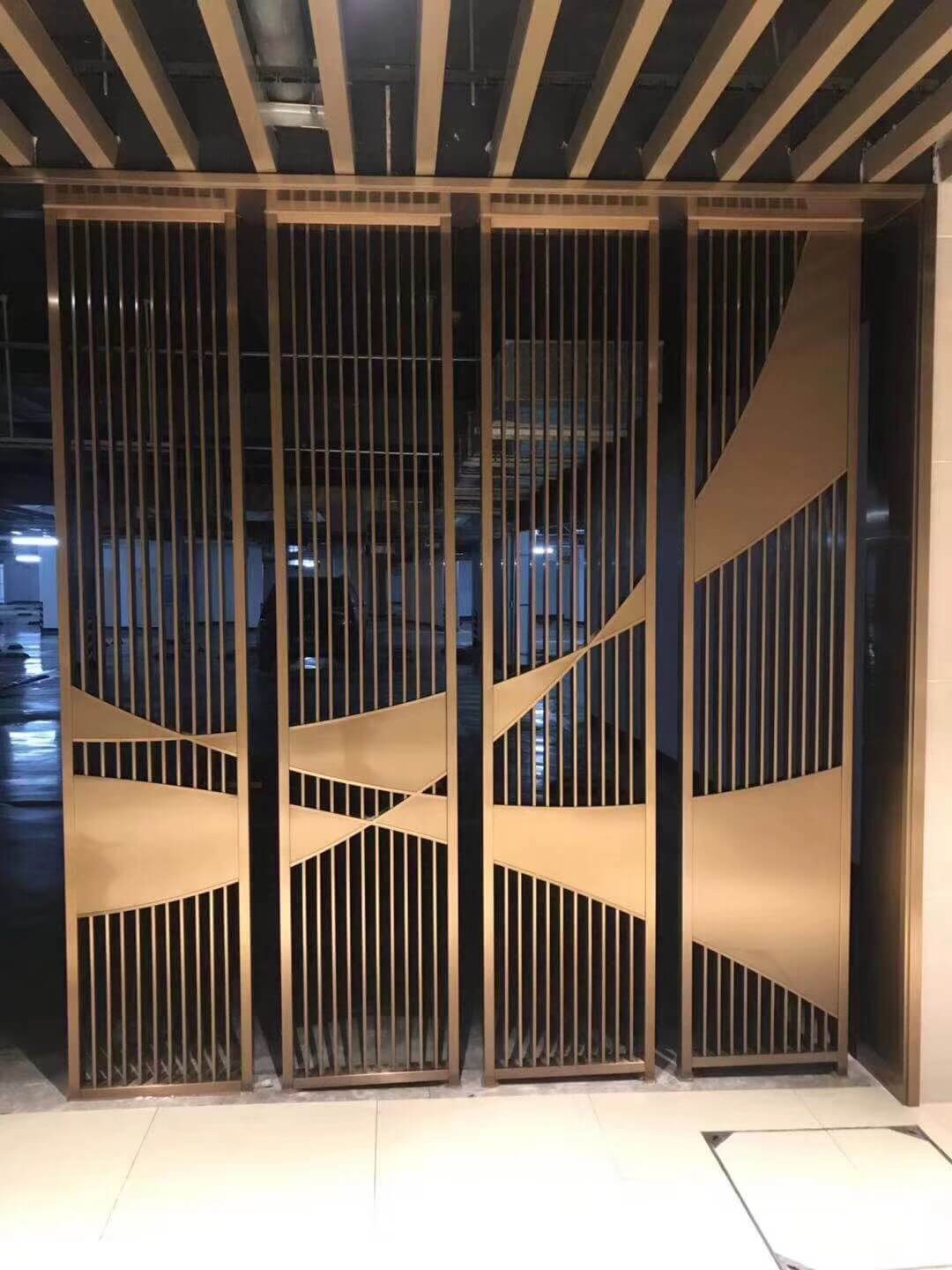 Stainless steel screen partition